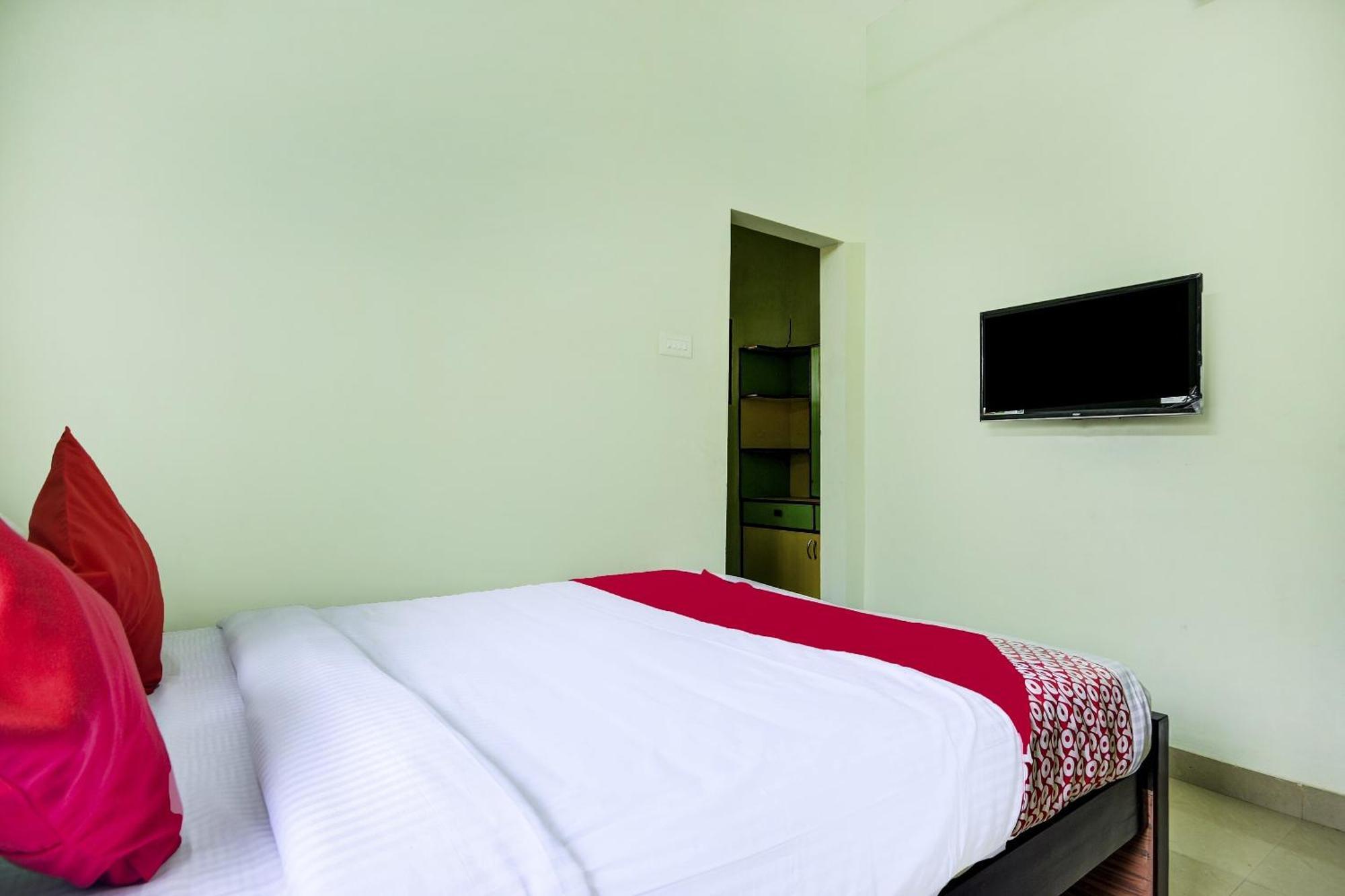 Hotel O Aruthraa Residency Podanur Exterior photo
